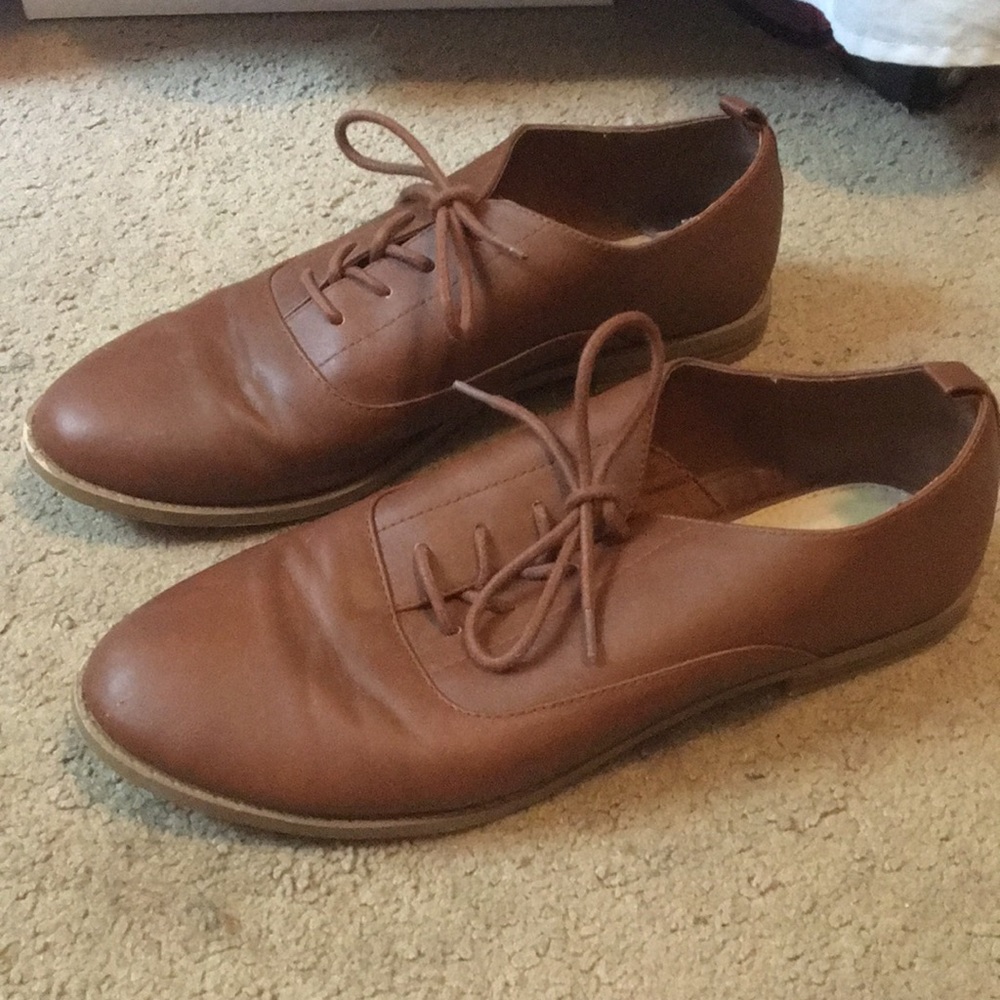 Never worn Forever 21 women’s loafers